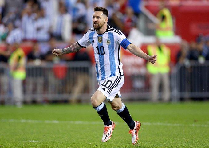 Los botines usará Messi en el - Deportrece