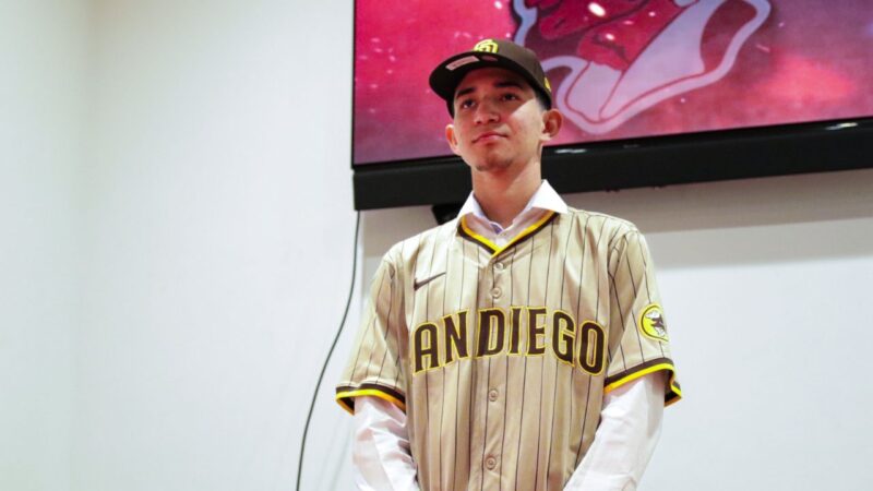 Prospectos de Diablos Rojos del México firman con equipos de MLB