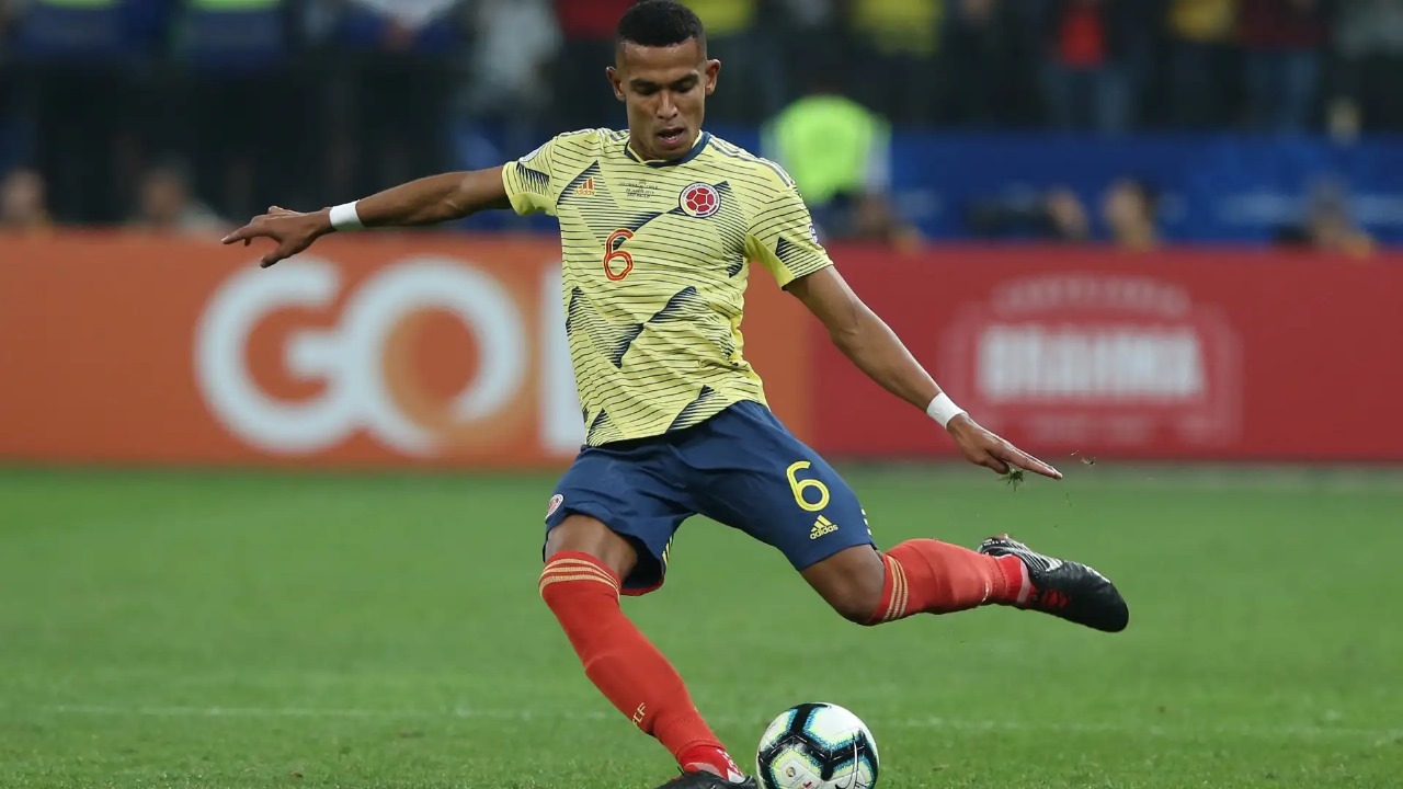 Pumas tendría en la mira a un defensor colombiano para el Apertura 2025