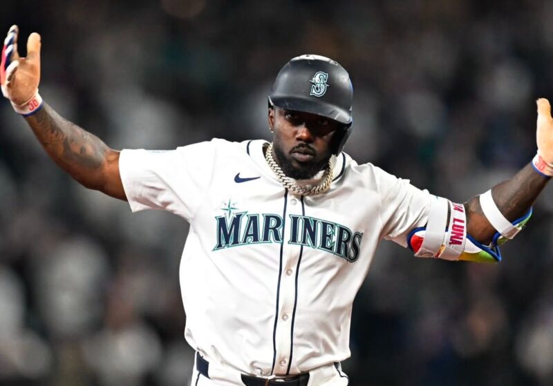 MLB: Los mexicanos Randy Arozarena y Andrés Muñoz destacan en el Opening Day 2025