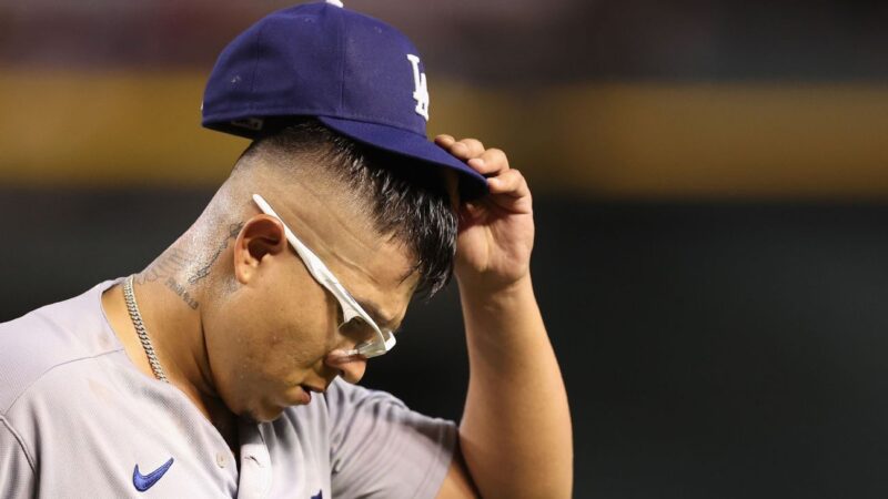 Julio Urías recibe recibe importante suspensión por parte de MLB