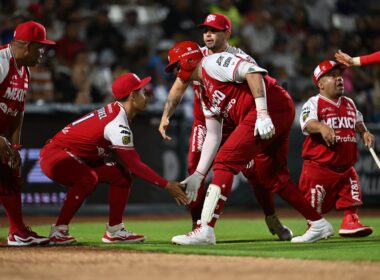 Diablos Rojos del México sacan las escobas y barren a los Tigres de Quintana Roo