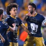 Jugadores de Pumas discuten tras perder contra Tigres, ¿Vestidor roto rumbo al Play-In?