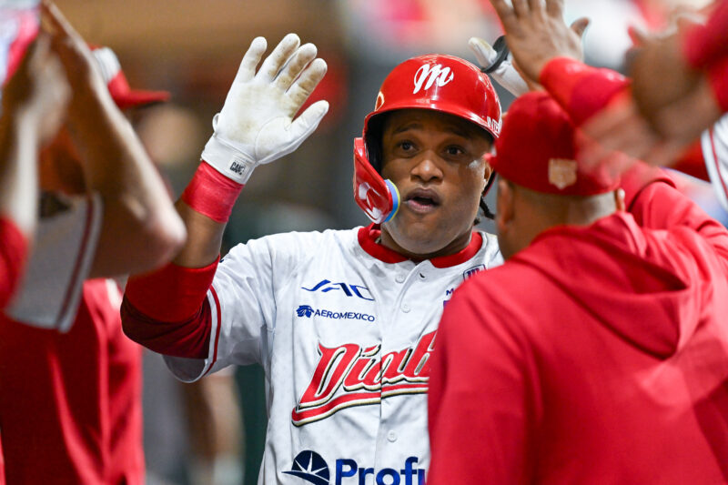 Diablos Rojos del México ganan en el Opening Day 2025 de la LMB