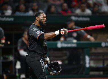 Tigres de Quintana Roo sorprende y se lleva el primero en la Guerra de Guerras