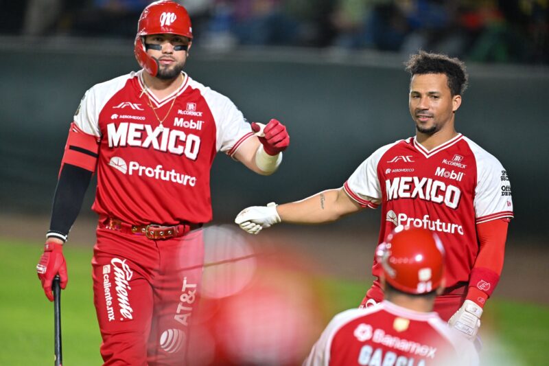 Diablos Rojos del México cortan racha negativa y rescatan el último de la serie en Puebla