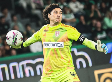 Guillermo Ochoa y AVS tienen otra vida para evitar el descenso en Portugal