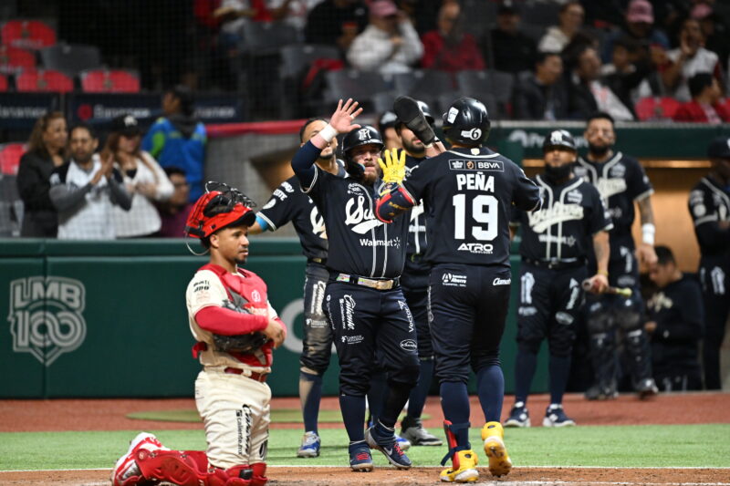 Sultanes de Monterrey empata la serie contra Diablos Rojos del México