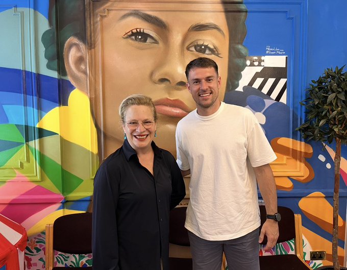 Embajadora de México en Reino Unido confirma llegada de Aaron Ramsey a Pumas