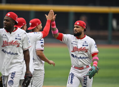 Diablos Rojos del México gana doble cartelera y se queda con serie contra Oaxaca