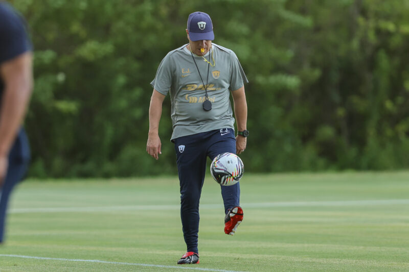 Efraín Juárez llega a 20 juegos con Pumas, ¿Cuál es su balance?