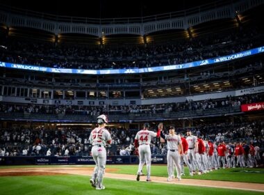 Dodgers y Red Sox dan golpe de autoridad en el Juego 1 del Wild Card 2025