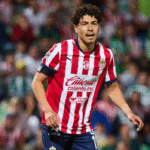 Chivas podrían recuperar a dos futbolistas importantes para enfrentar a Pumas