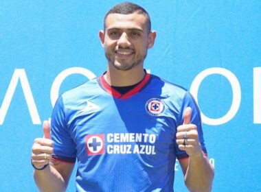 Cruz Azul recibe oferta millonaria por Giorgos Giakoumakis