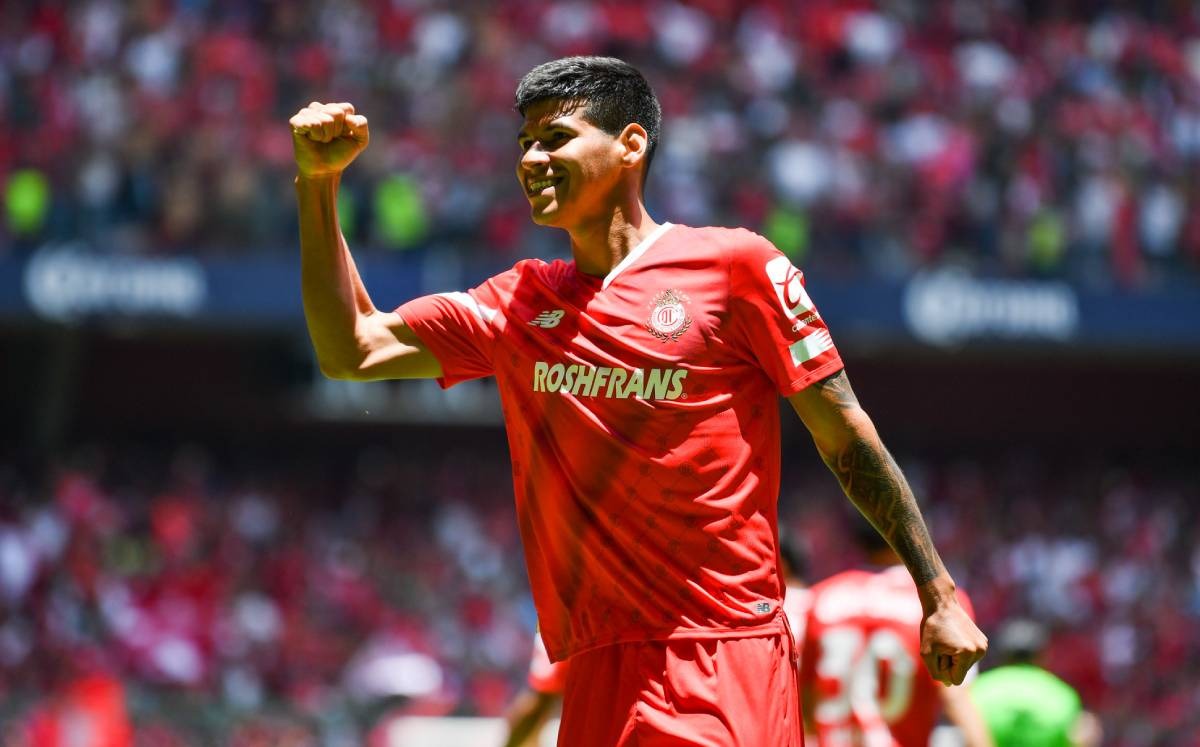 ¿Robert Morales llega a Pumas? Esto es lo que se sabe
