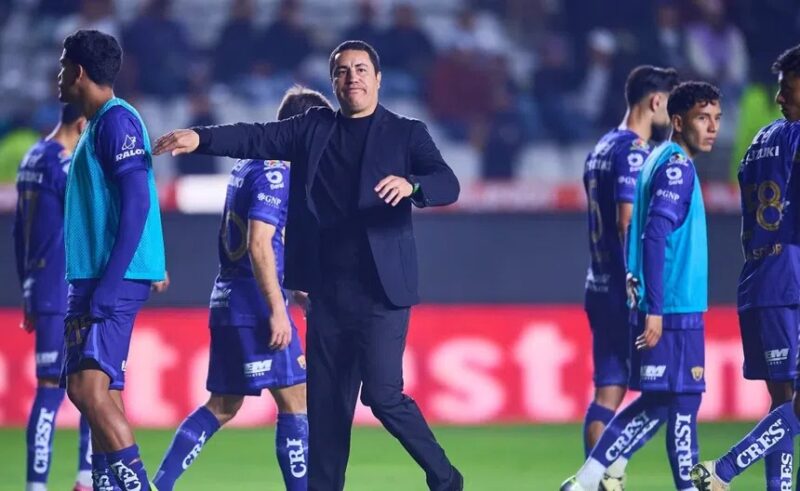 ⁠Efraín Juárez y sus preocupantes números con Pumas