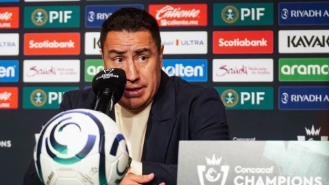 Efraín Juárez tendría sus días contados con Pumas