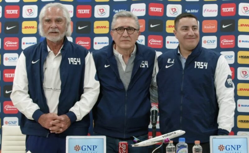 Presidente de Pumas “regañó” a Efraín Juárez tras festejos contra Cruz Azul