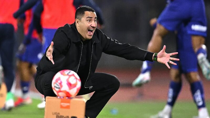 Efraín Juárez se va con sabor agridulce tras la remontada de Pumas