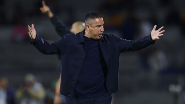 Efraín Juárez arremete contra las quejas por arbitraje de Cruz Azul: “Los que más han sido beneficiados son ellos”