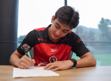 Xolos de Tijuana renueva contrato con Gilberto Mora