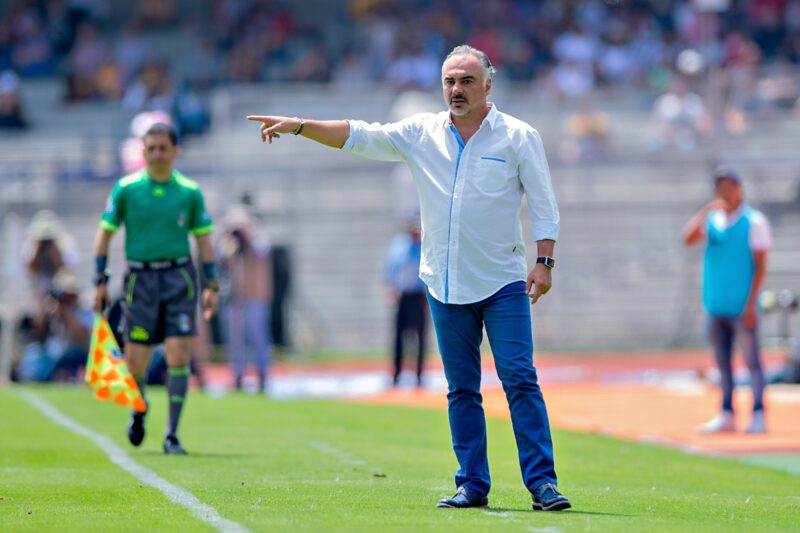 ¿Quién será el nuevo técnico de Pumas tras la salida de Efraín Juárez?