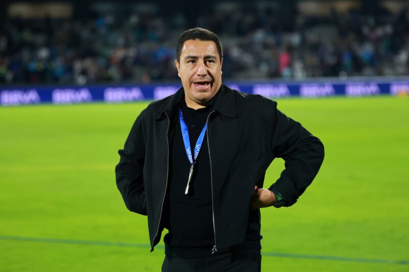 Efraín Juárez rompe el silencio sobre su salida de Pumas: “Me pude ir muy tranquilo”