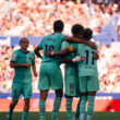 Barcelona mantiene paso arrollador y golea al Levante
