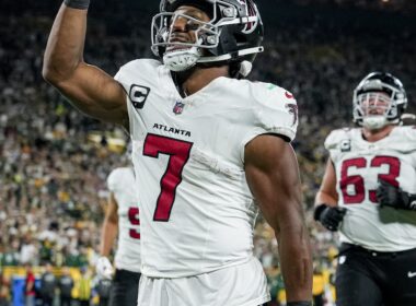 Falcons consigue su primera victoria tras destrozar a Packers