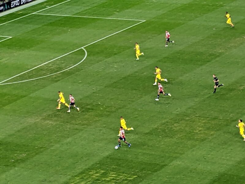 Jugadores de Chivas y América durante un partido de la Concacaf Champions Cup 2025