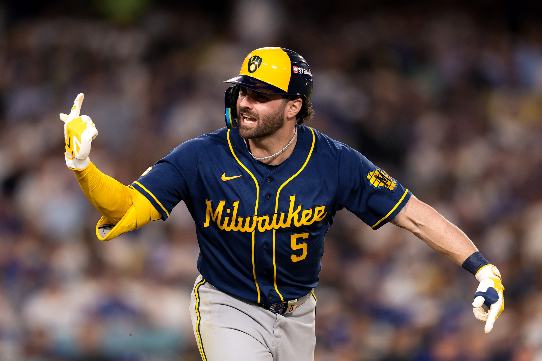 ¡Contra la pared! Milwaukee está a una victoria de eliminar a Dodgers
