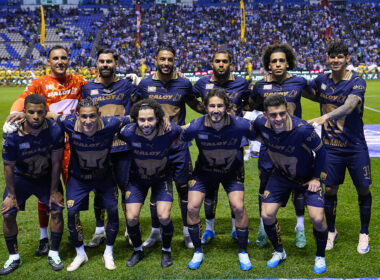 Pumas se mantiene con vida tras triunfo dramático en Puebla