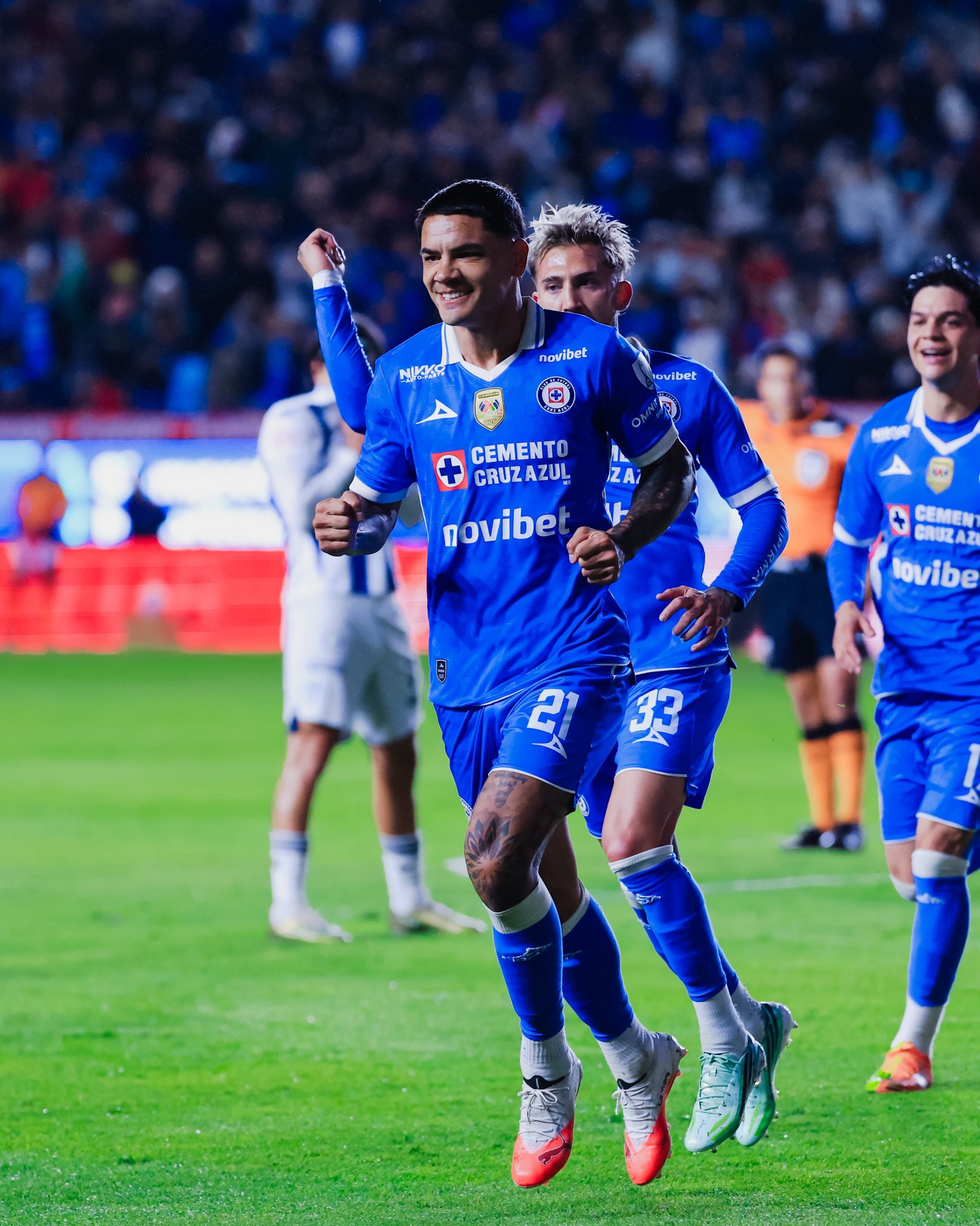 Cruz Azul sufre y saca victoria en el “Clásico Hidalguense”