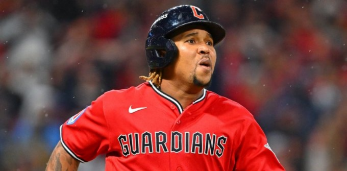 Cleveland Guardians concreta épica remontada y eliminan a White Sox