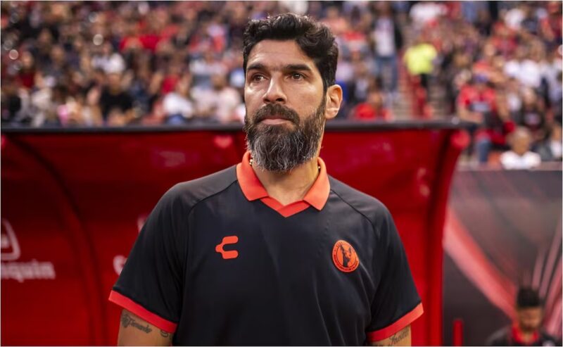 “Loco” Abreu revela plan que tendrán para evitar lesiones de Gilberto Mora