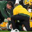 NFL: Christian Watson fue al hospital tras golpe en el pecho y regreso para comandar la victoria de Packers (VIDEO)